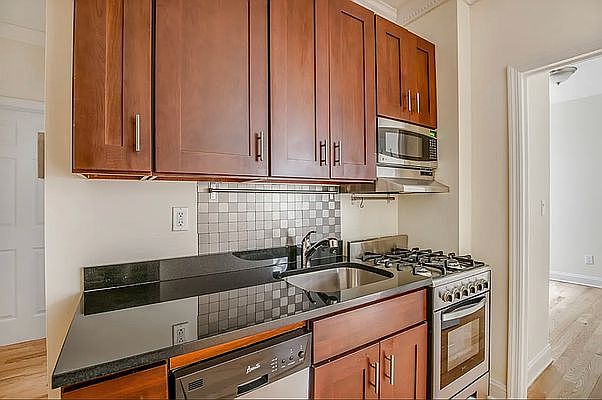 1st image of 1159 President St APT 1C