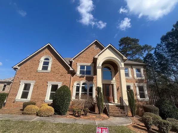 2525 Lake Erma Dr, Hampton, GA 30228