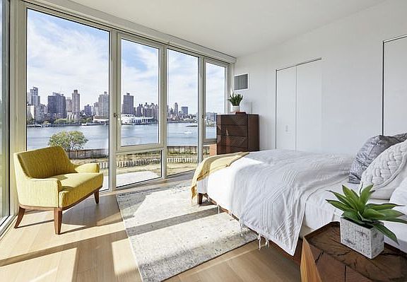 3rd image of 10 Halletts Pt APT 1541