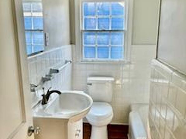 728 Cedar St, Greenville, MS 38701