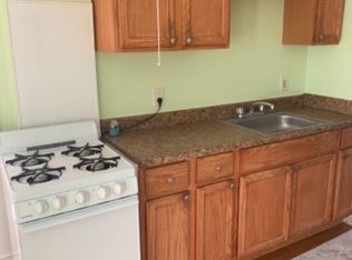 259 Grove St #2, Woodbridge, NJ 07095