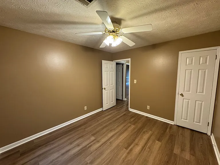 5926 Carmel Dr — Photo 11