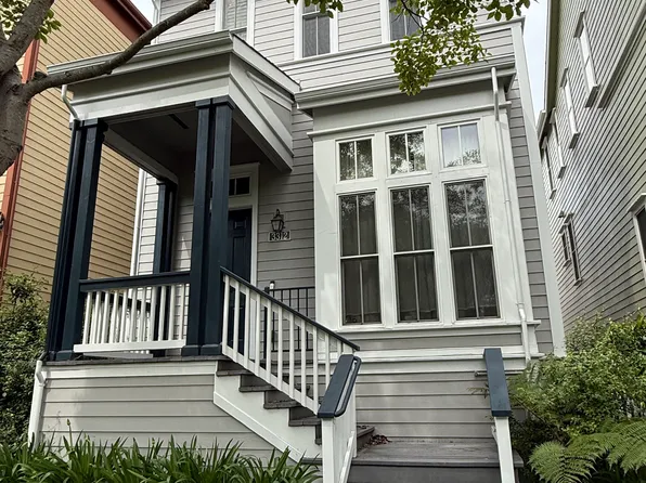 3312 S Front St, Hercules, CA 94547