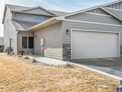 121 E Ivy Rd, Tea, SD, 57064