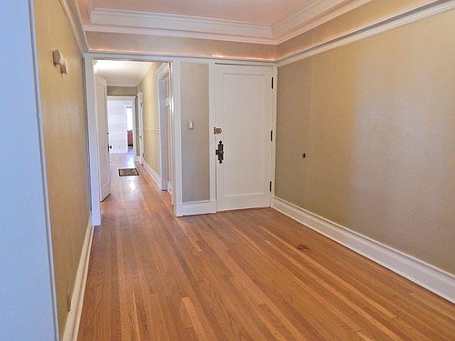 2nd image of 5227 S Dorchester Ave #2