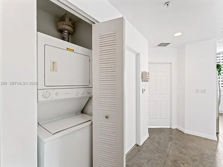 133 NE 2nd Ave #1112 — Photo 15