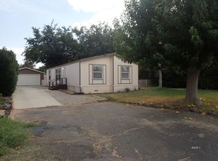 5221 W Chaparral Dr, Ridgecrest, CA 93555