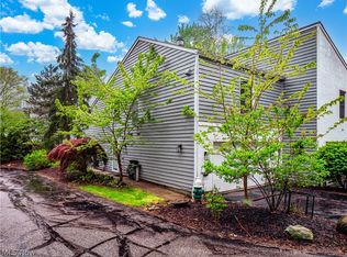 1378 Patti Park, Westlake, OH 44145