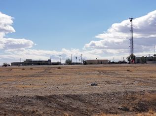 1209 Riviera Cir, Thermal, CA 92274