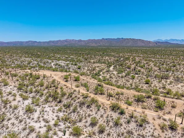 E Grand Valley Dr, Marana, AZ 85658