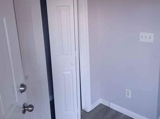 404 Barbour St APT 4, Hartford, CT 06120
