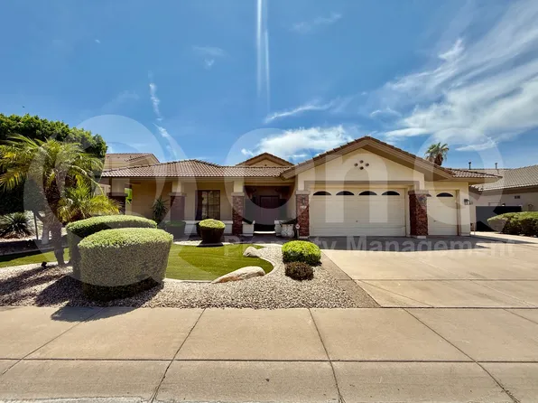 1687 E Carob Dr, Chandler, AZ 85286