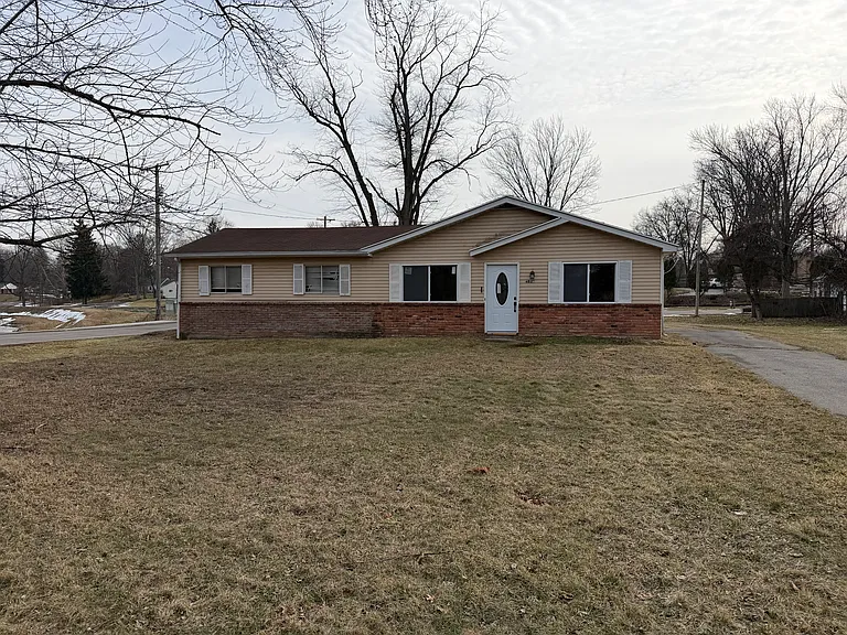 4837 W Bancroft St — Photo 3