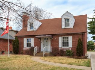 5817 Holly Hills Ave, Saint Louis, MO 63109