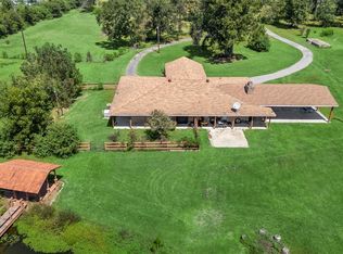 14818 Walker Rd, Conroe, TX 77302