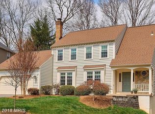 2203 Wakerobin Ln, Reston, VA 20191