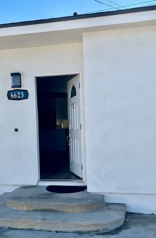 3 bed, 2.0 bath, 1200 sqft, $2,800 — Photo 1