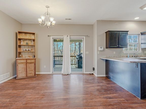 5th image of 7750 W Hughes Rd