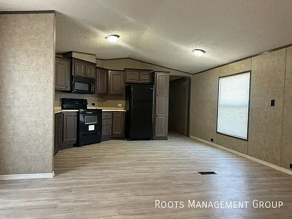 2nd image of 310 Scobey Ave Trailer 304