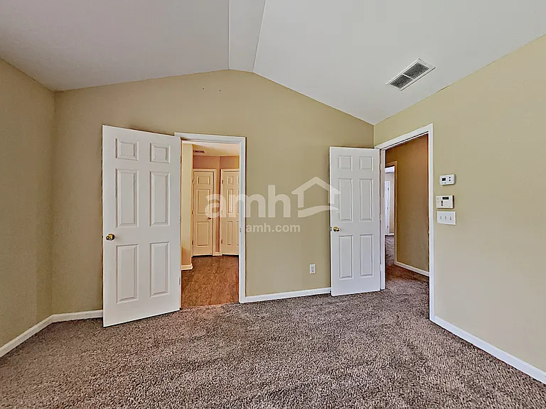 2251 Monthemer Cv — Photo 10