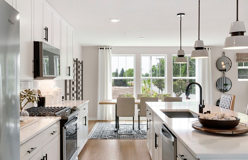 25327 Tolstoy Trl, photo 9