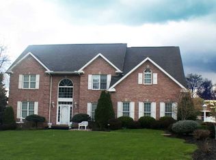 101 Lee Ct, McKeesport, PA 15135