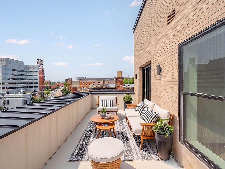 1st image of 857 Bergen Ave #502