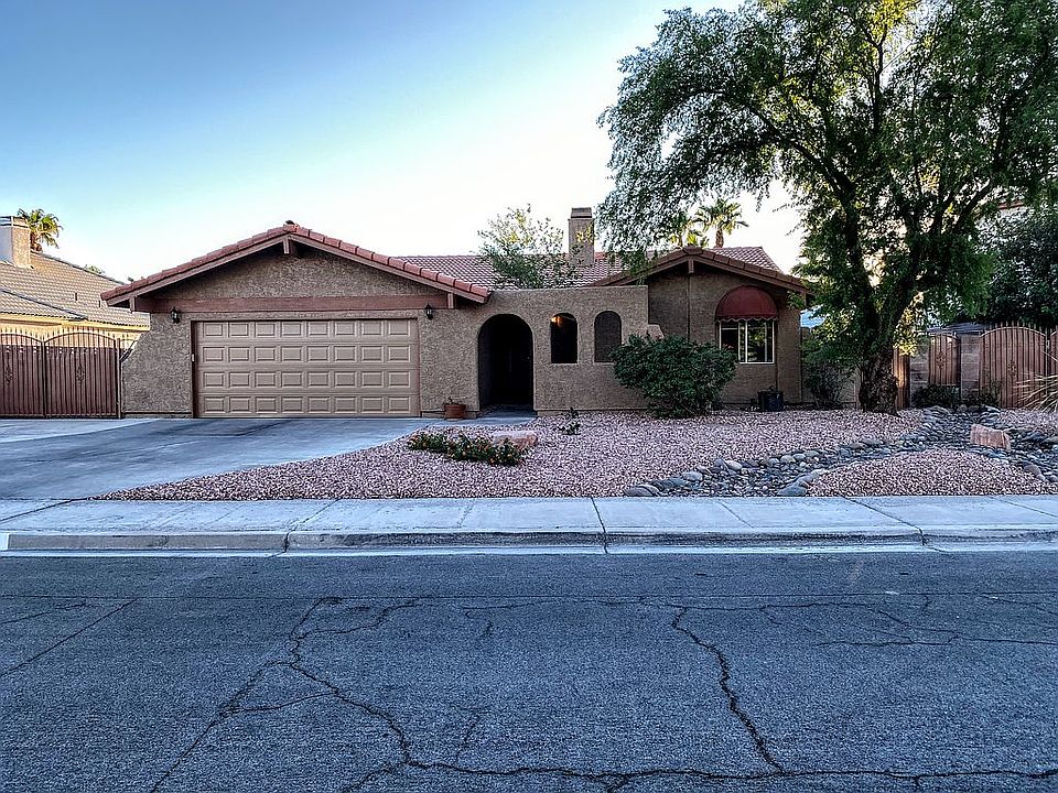 1st image of 349 Banuelo Dr
