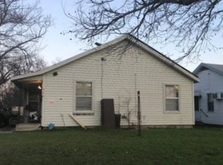 434 SW 3rd St, Grand Prairie, TX 75051
