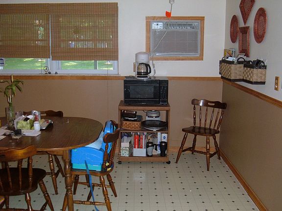 Dine-in Kitchen