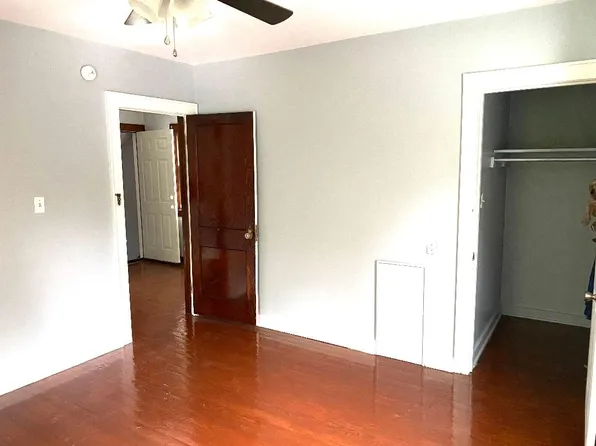 198 Pierce Ave #1, Sharpsville, PA 16150