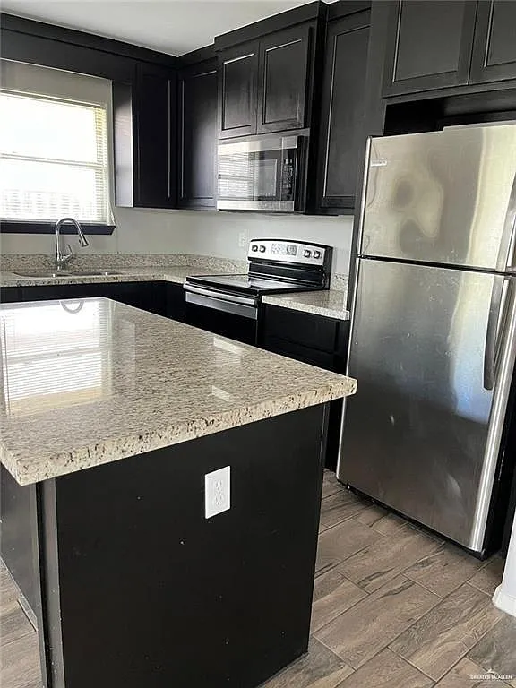 Building Photo - 2812 Sabercat Ave #4