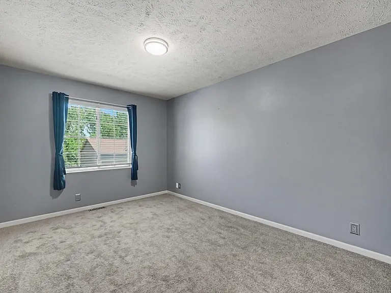 5810 S 191st St — Photo 14