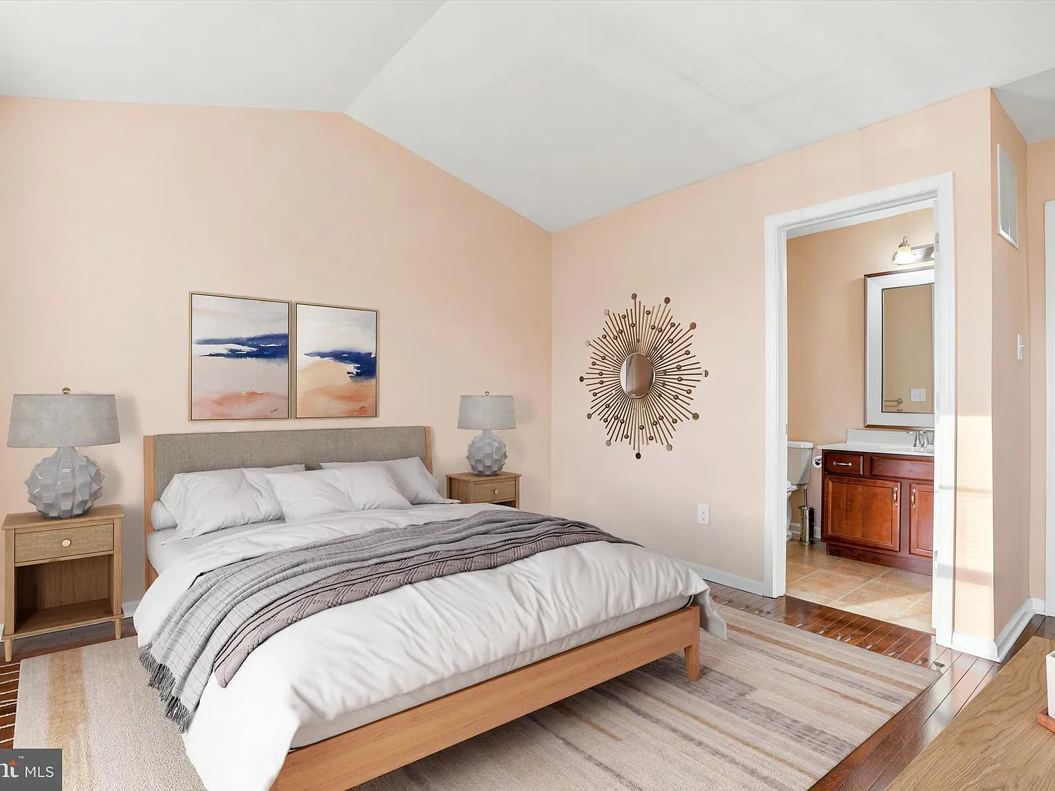 3 bed, 2.5 bath, 1980 sqft, $3,000 — Photo 3