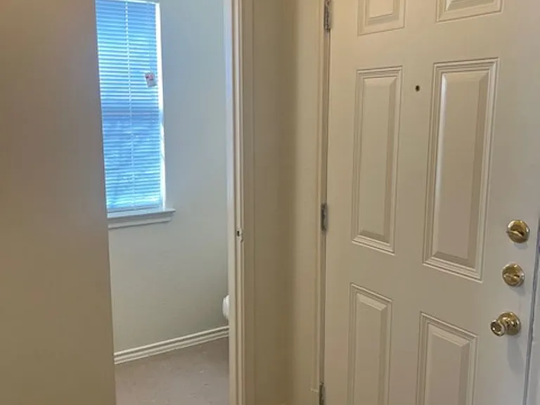 1105 Christopher Ave — Photo 4