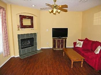 4th image of 12656 Oakwood Cir
