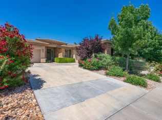 2084 N Canyon Greens Cir, Washington, UT 84780
