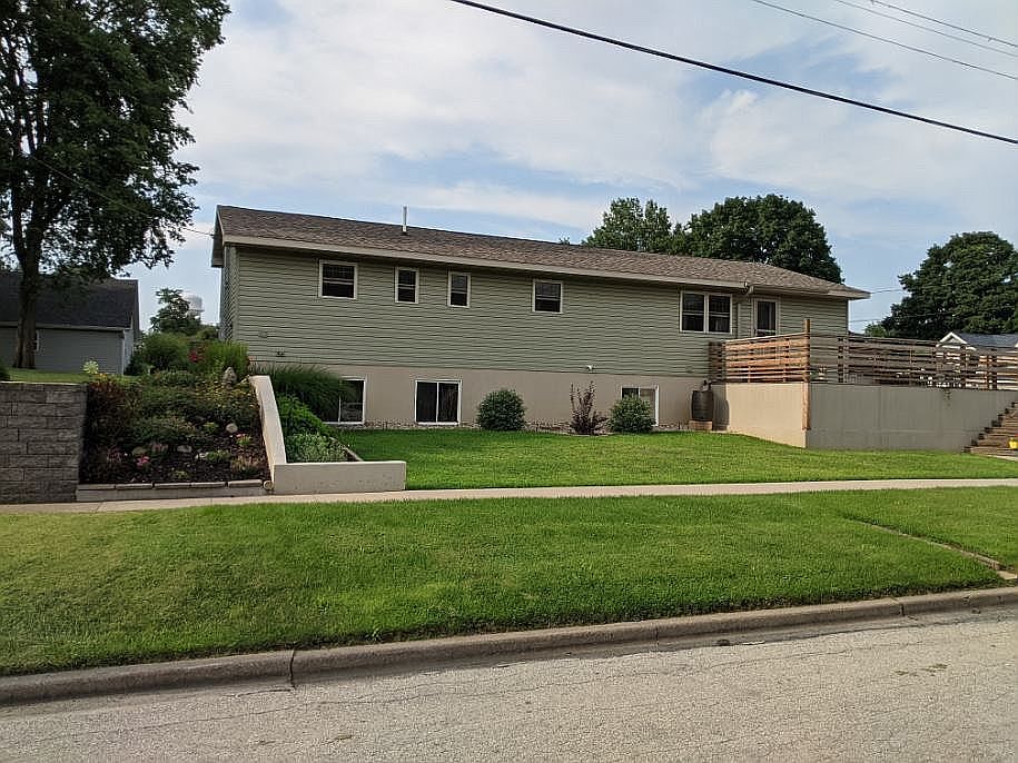 1st image of 522 E Detroit Ave