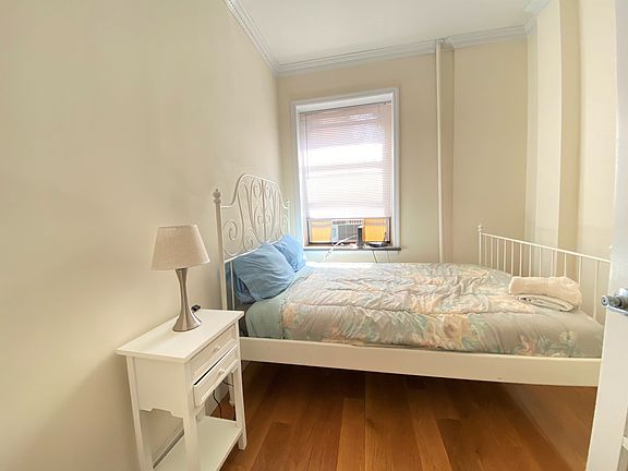 2nd image of 156 E 117th St #1A