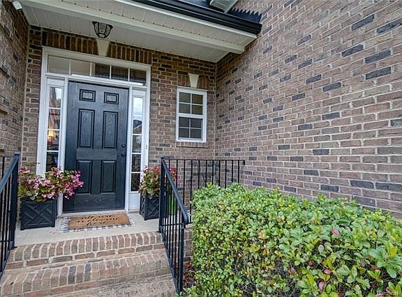 2nd image of 4666 McDade Ln
