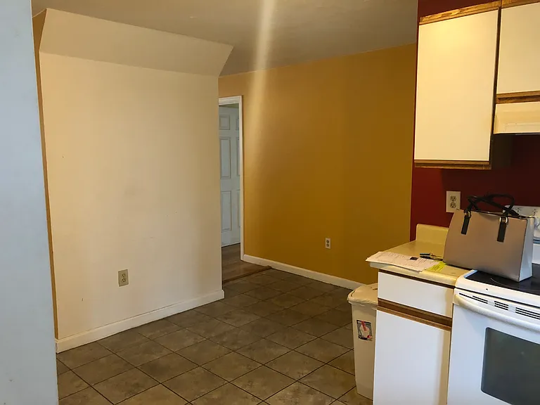 85 Glen St #1 — Photo 7
