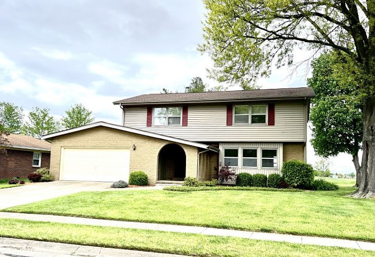 1st image of 4740 Woodcrest Dr