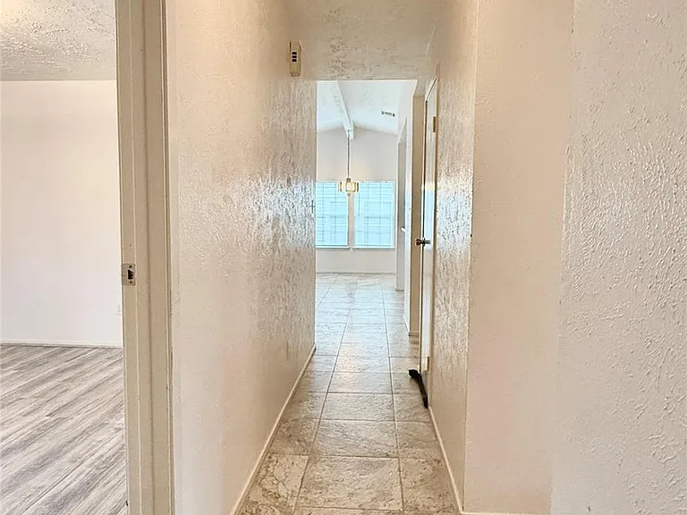 18 Dellforest Ct — Photo 28