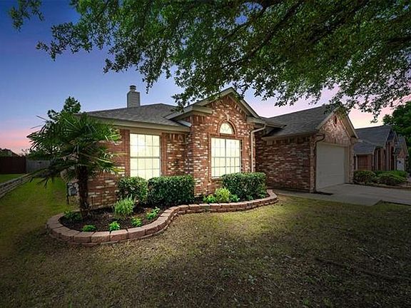 3rd image of 3 Mary Lou Ct