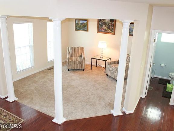 5th image of 7527 Edington Dr