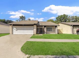 11202 Bayou Place Dr, Houston, TX 77099