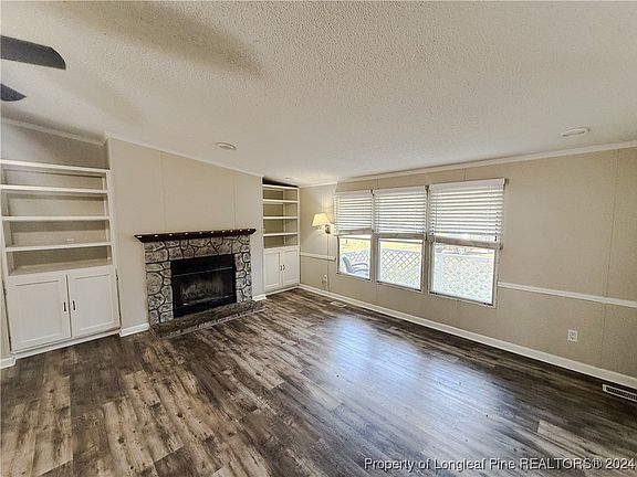 2nd image of 605 Glasgow Ct