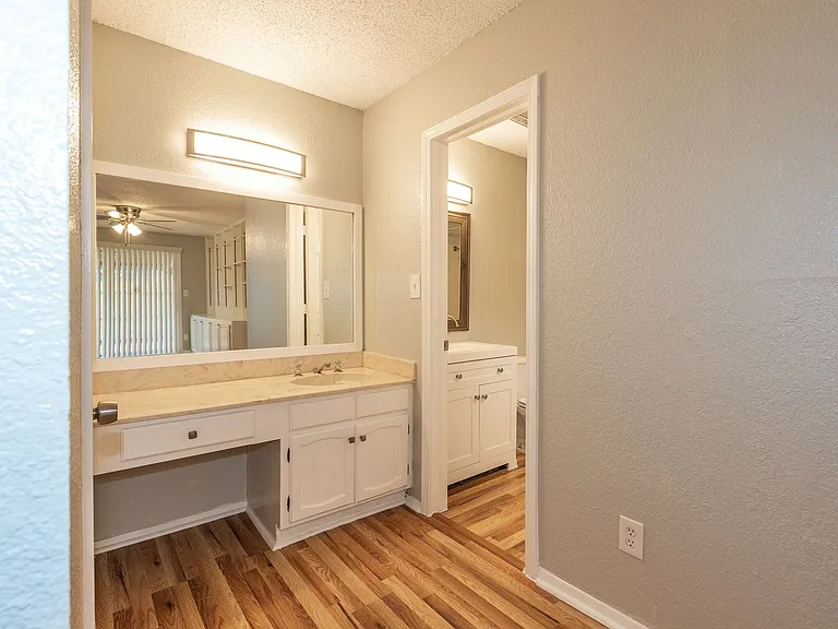1533 S 112th East Ave — Photo 26