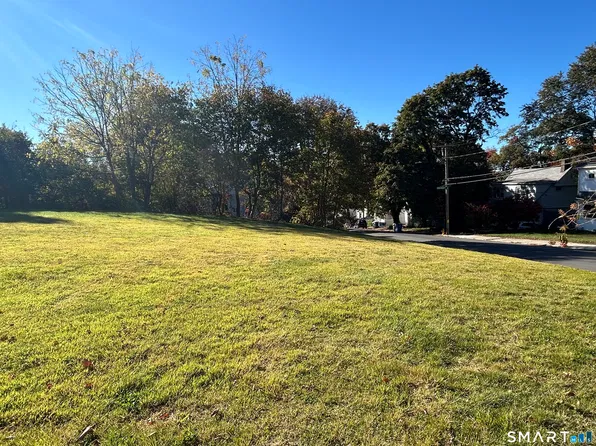 Gordon Street, Waterbury, CT 06710