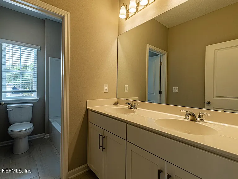 47 Goldcrest Way — Photo 9